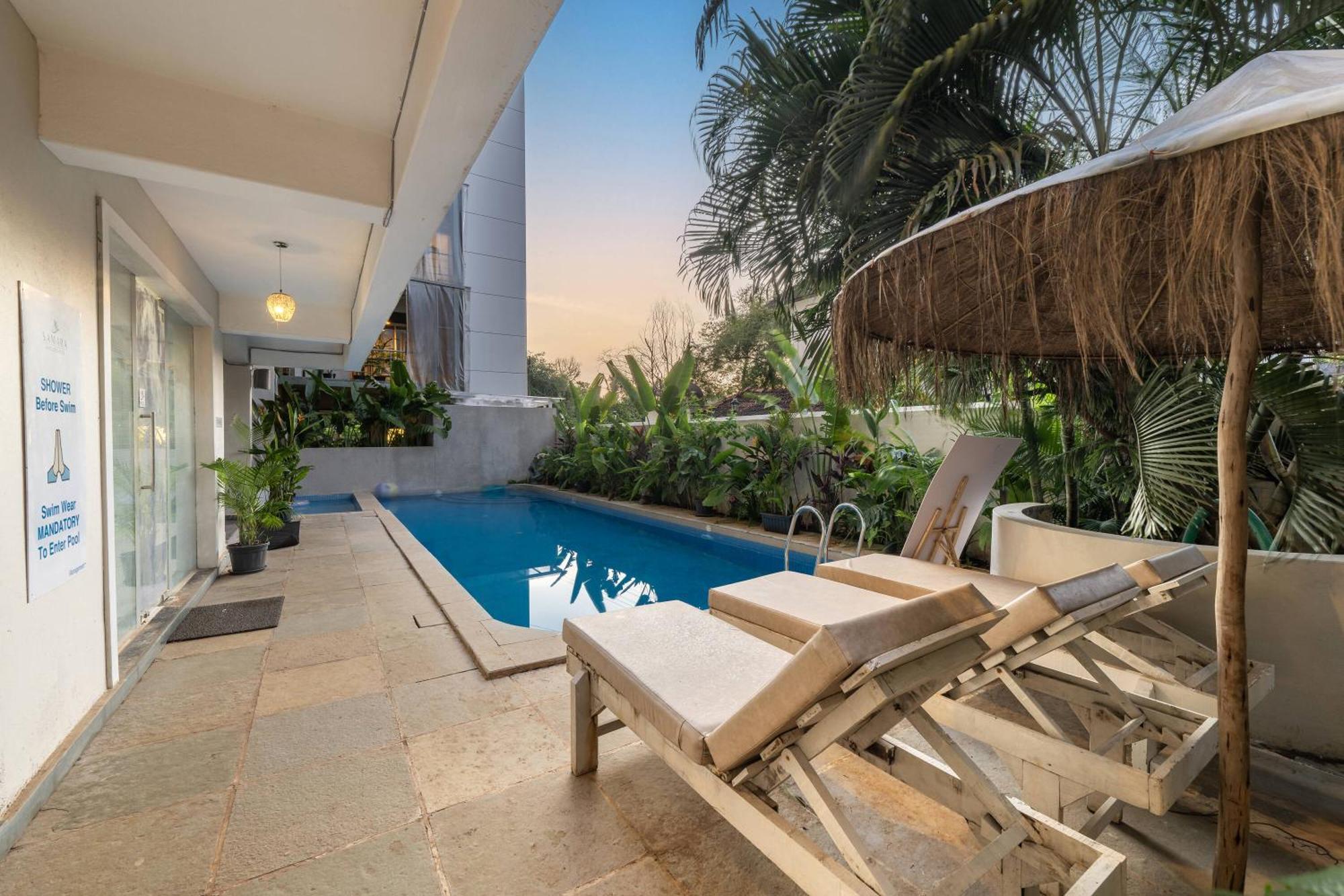 Готель Echor Samara Morjim Goa Sea View Restro Екстер'єр фото