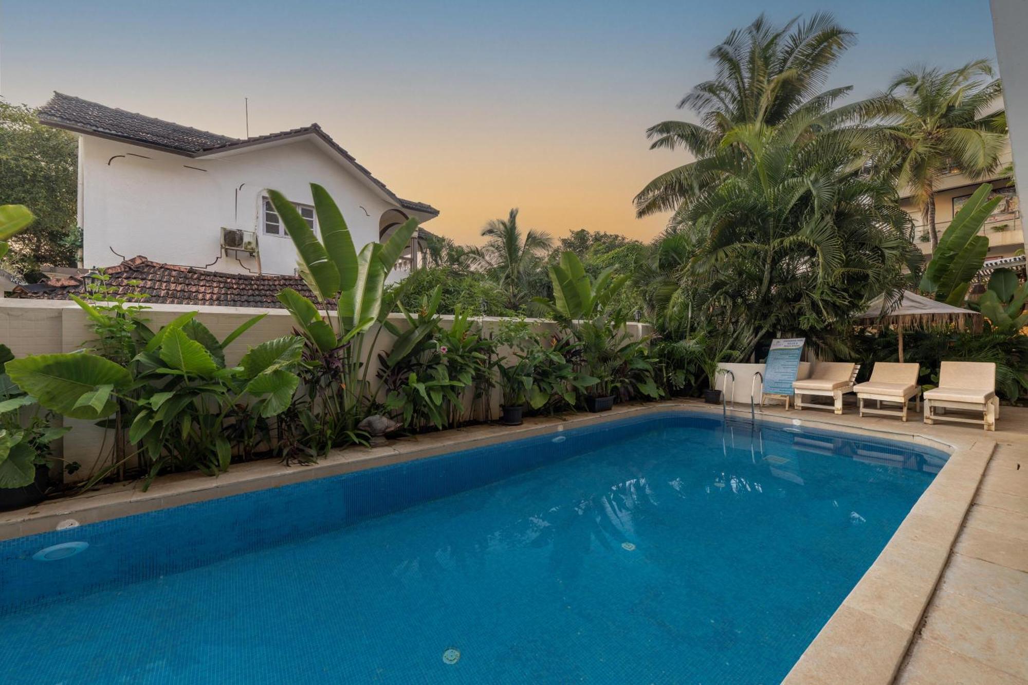 Готель Echor Samara Morjim Goa Sea View Restro Екстер'єр фото